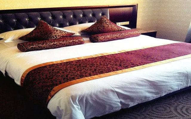 Xinhua Hotel