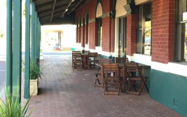 Wickepin Hotel and Harvest Cafe