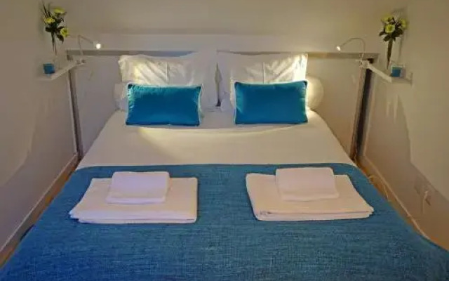 Flores Apartment 2 @ Principe Real