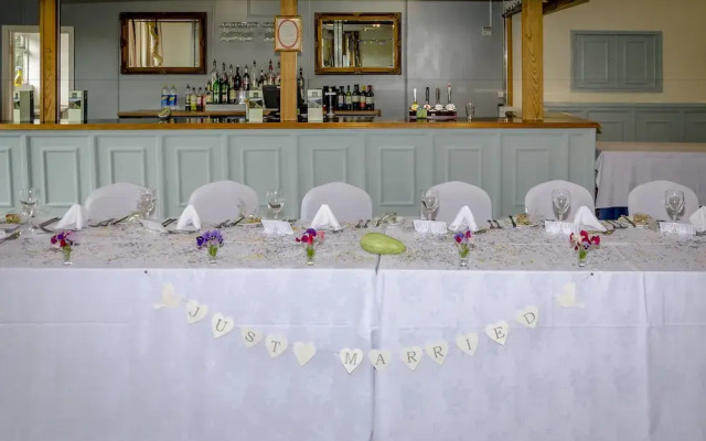 Paddocks Hotel