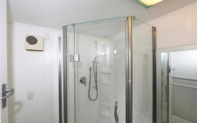 Tekapo 1929 - Pioneer Cottage – Bathroom – Lake Tekapo