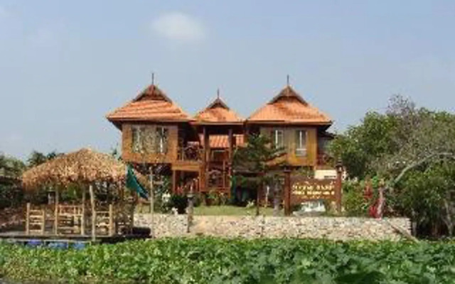 Hidden Holiday House