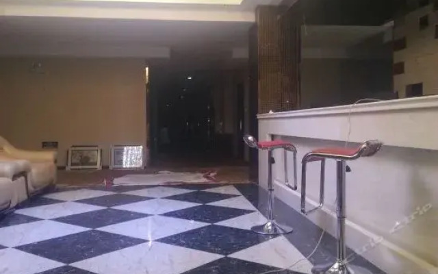 Xinhua Business Hotel