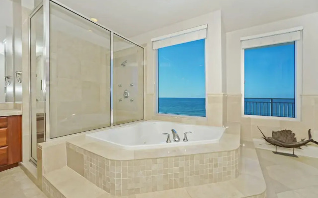Signature Beach 502 239619 by RedAwning