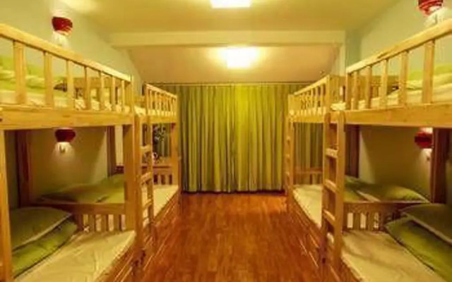 Ruoshuigu Leisure Hotel