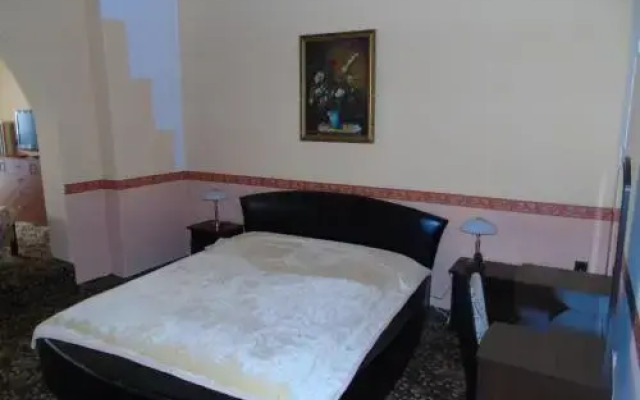 Főnix Panzió