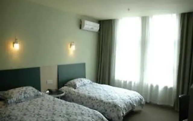 Motel168 Guangzhou Luoxi Bridge Inn