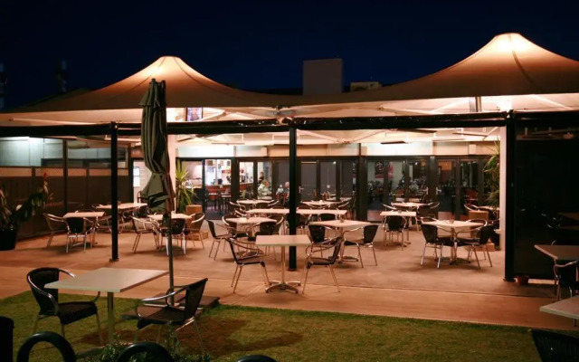 Sundowner Motel Hotel