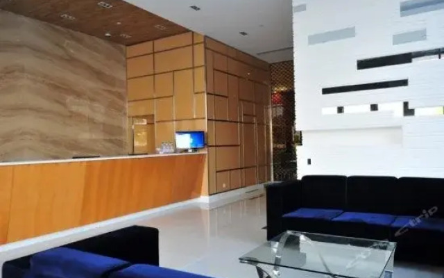 Huangcheng Holiday Hotel