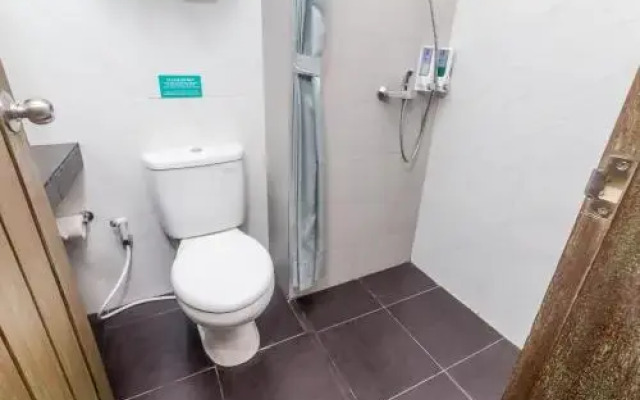 ZEN Rooms Seminyak Kayu Jati