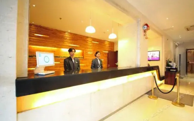 Yitel Collection Hotel (Jinan Daming Lake Baotu Spring)