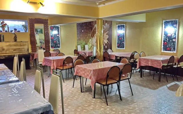 Nika Guest House