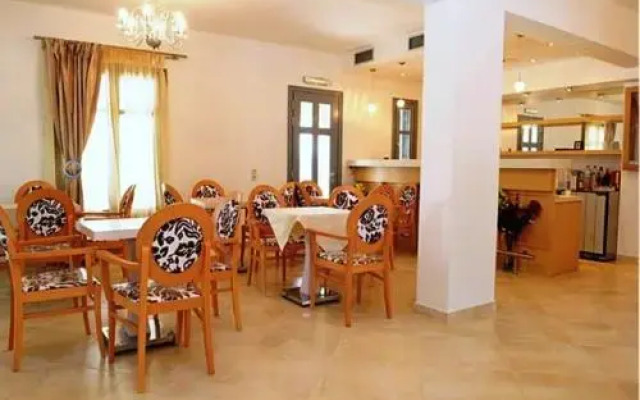Augustis Suites