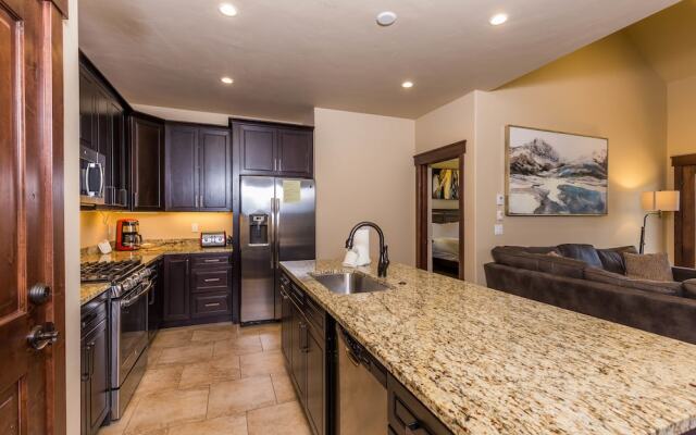 Alders #801 - 3 Br Townhouse