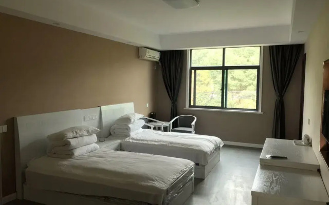 Chang Xing Yuan Zhong Hotel