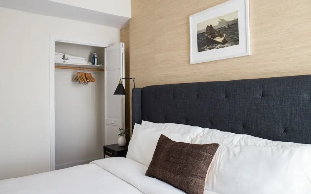 Playful South End Suites by Sonder