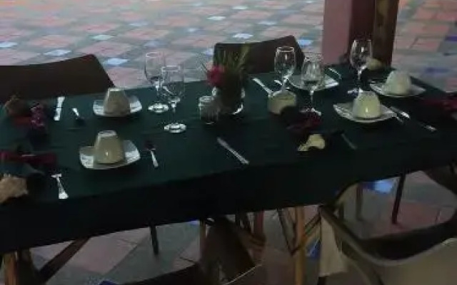 Casa Amarilla