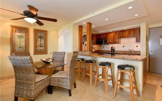 Valley Isle #1203 2 Bedroom Condo by RedAwning