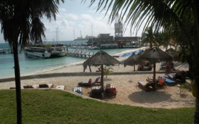 Cancun Beach Hideaway