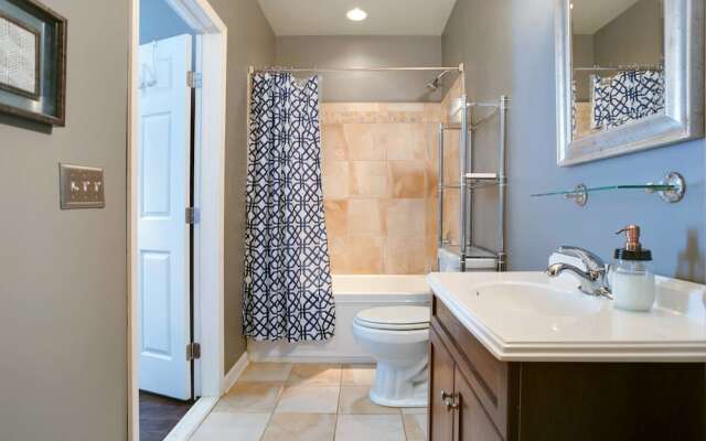 Germantown 3br/2ba Near Downtown by Domio