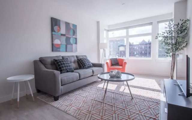 Pleasant Fenway Suites by Sonder