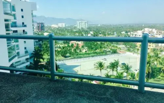Condo Diamante