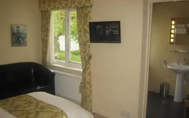 Lamorna Lodge