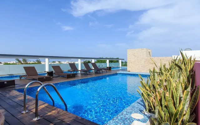 DC 2201 -  2 BEDROOM + NEAR BEACH + STEPS from 5th AV. - Apts