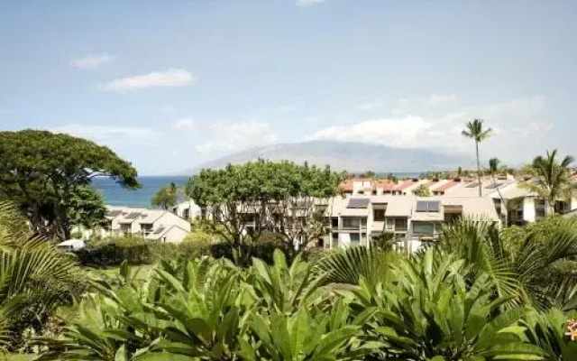 Maui Kamaole Suites by Condominium Rentals Hawaii