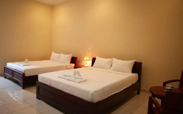 Thang Long Resort