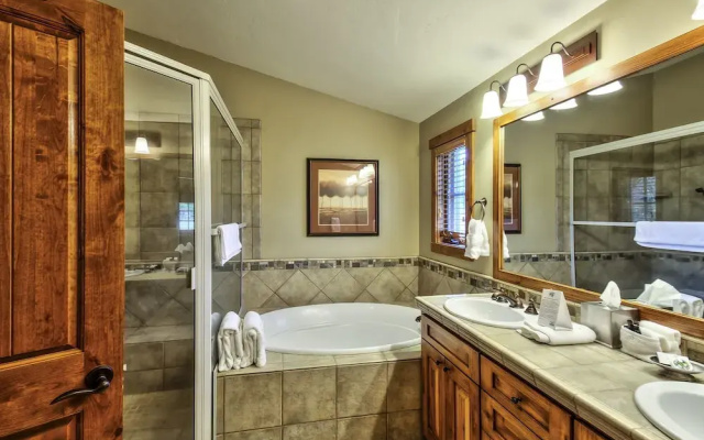 Frame Of Mind - ST16 - 4 Br Chalet