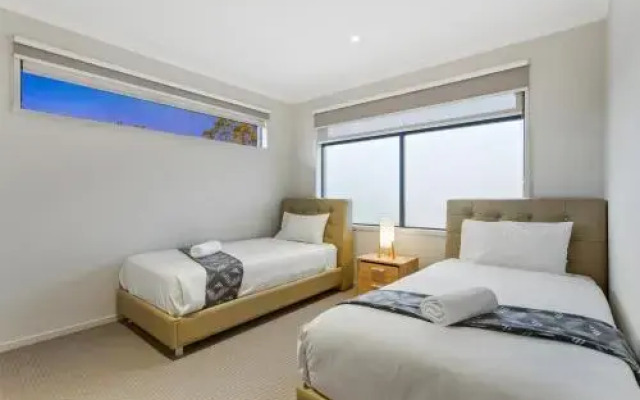 Villa Athena - Melbourne