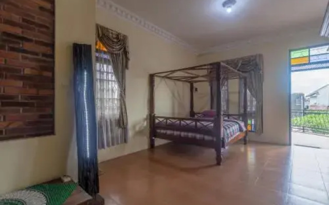 Joglo Kalkun Guest House