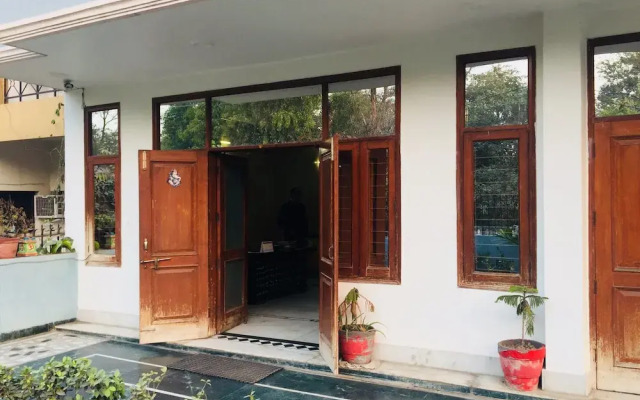 Hotel Sun Palace Residency