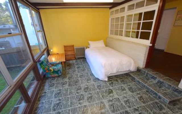 Waragil Cottage - Original Settlers Home – Guest Rooms – Blackheath