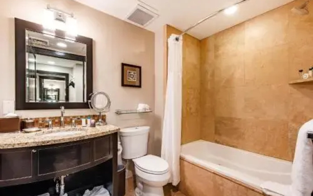 Lavish Hotel Room - 1 Br Condo