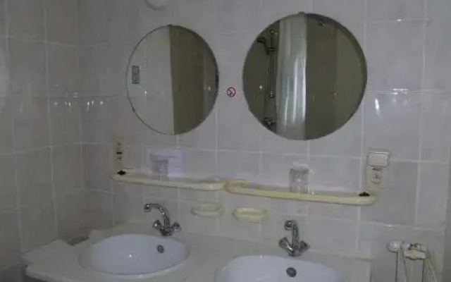 Guest house Adonis
