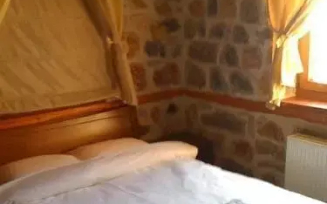 Guesthouse Xionodromos