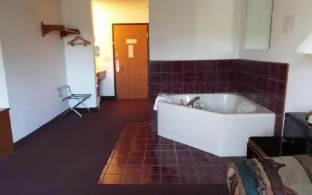 Red Roof Inn Marston