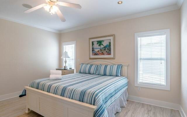 One Sea 1C - 2 Br Condo