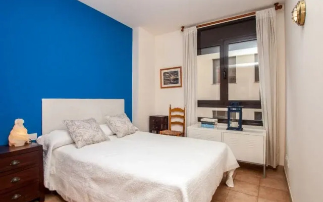 "Apt. Ona" - INH 27240