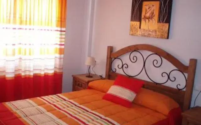 Apartamentos Castillo de la Yedra