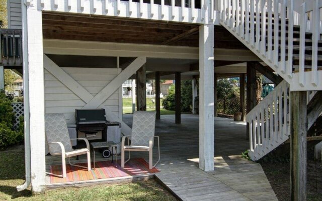 Sea Shanty 3 Bedroom Home by RedAwning