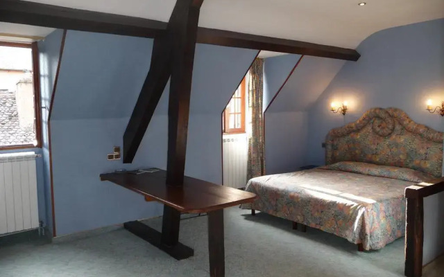 Logis Auberge Saint Jacques