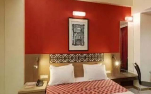 Hotel Singhs International