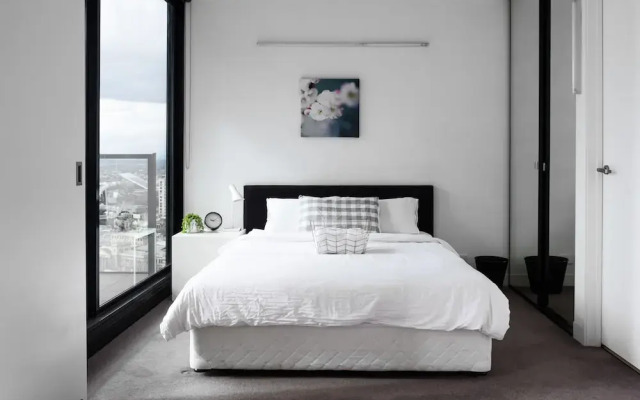 Roomerang at Abeckett Tower 31