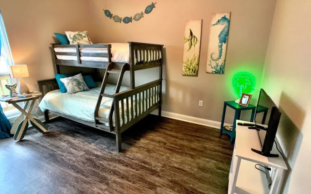 Sea Shift - 3 Br Home