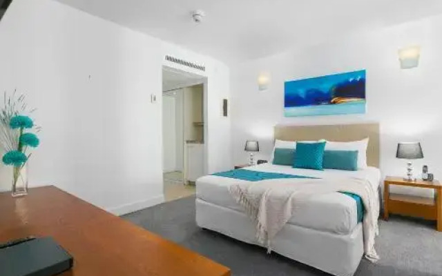 Palm Cove Beach Apartment