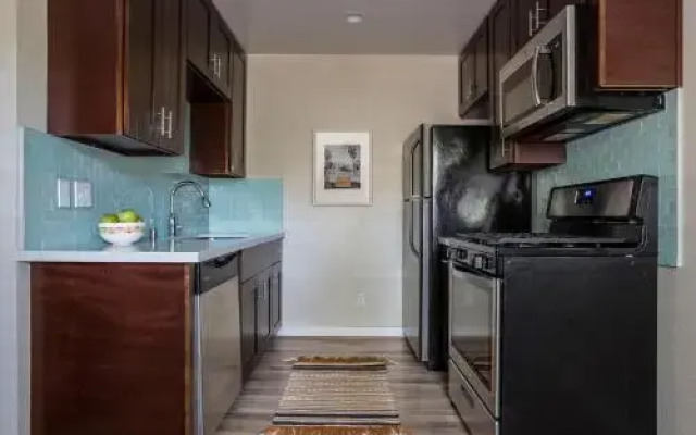 Serene North Park Suites by Sonder