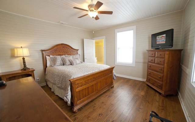 DeSoto Beach Terrace